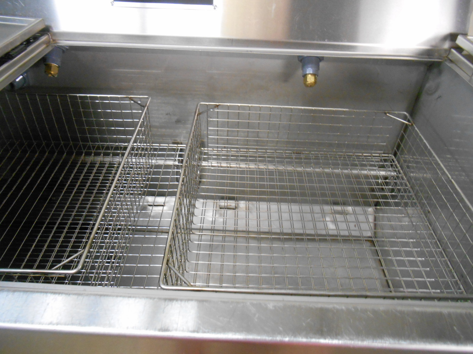 Used Steel GS5000 Respirator Washer