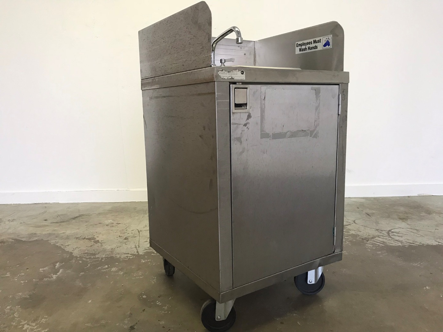 Used Elkay Stainless Steel 2 5 Gallon Portable Hot Water Sink