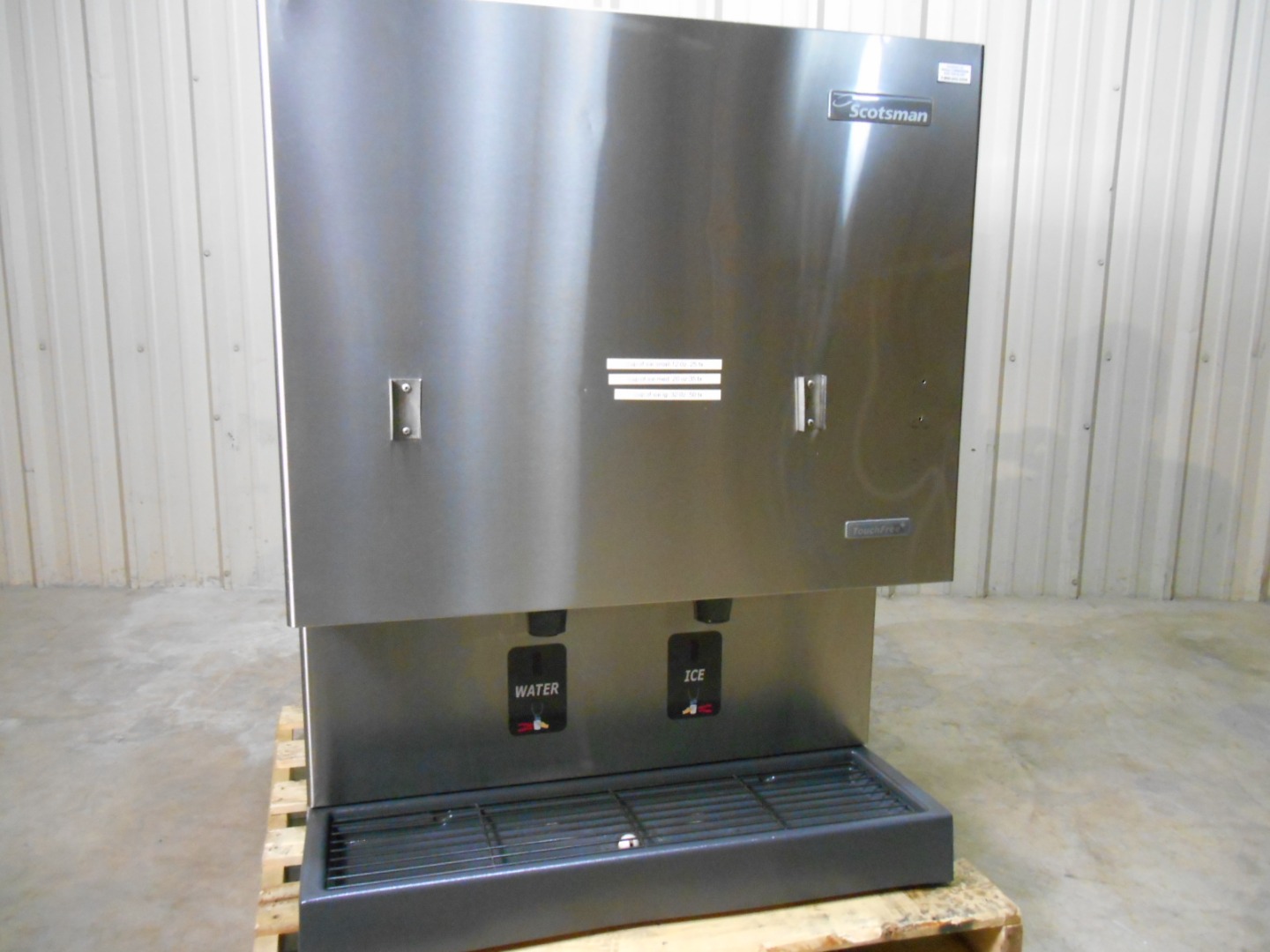 Used Scotsman MDT6N90A 720lb Nugget Ice Maker With Water Dispenser