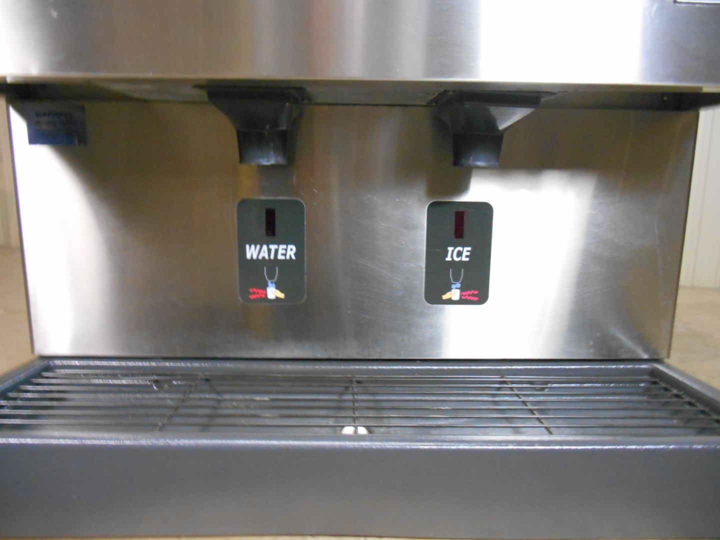 Texas Diesel Store >> Used Scotsman MDT6N90A 720lb Nugget Ice Maker With Water Dispenser Texas Diesel Store >> Used Scotsman MDT6N90A 720lb Nugget Ice Maker With Water Dispenser