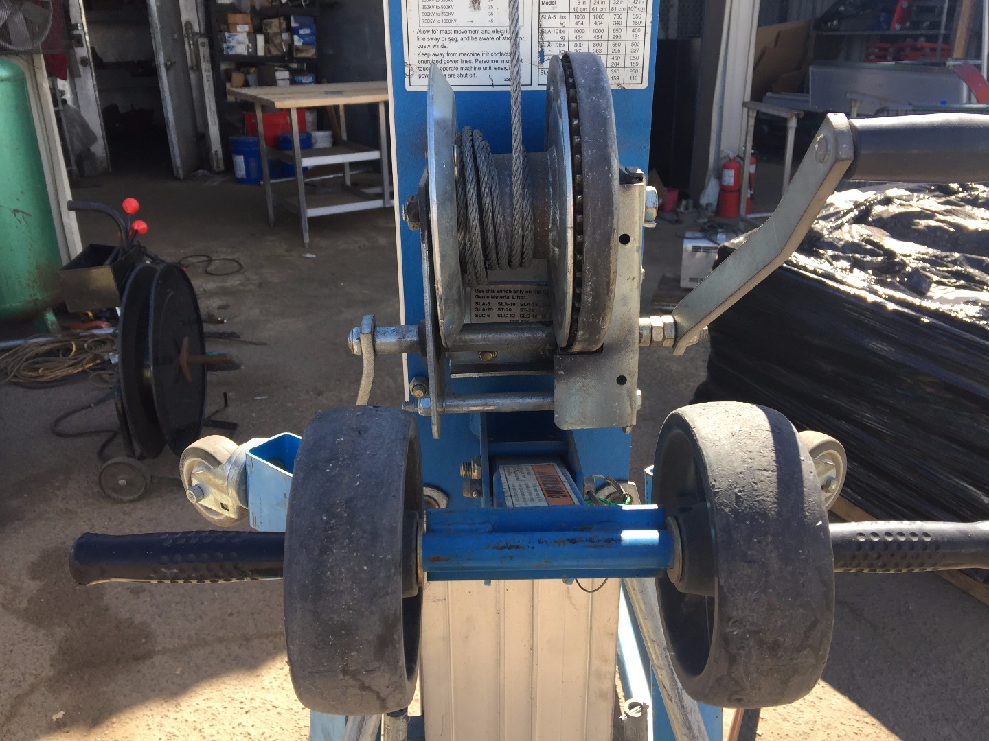 Used Genie Super Lift Advantage SLA 25 With Fork Extensions