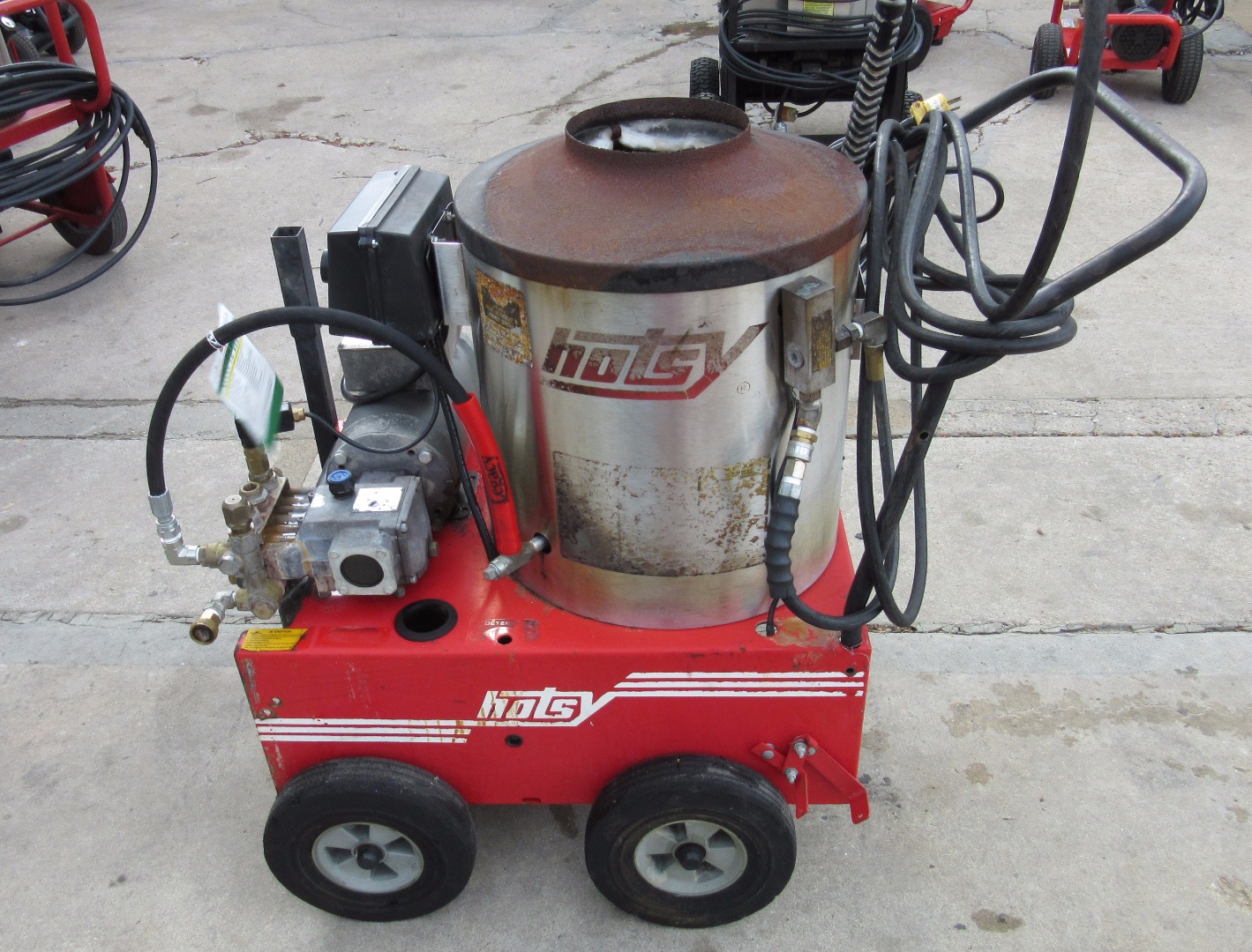 Used Hotsy 560SS Hot Water Diesel 2.1GPM 1500PSI Pressure Washer