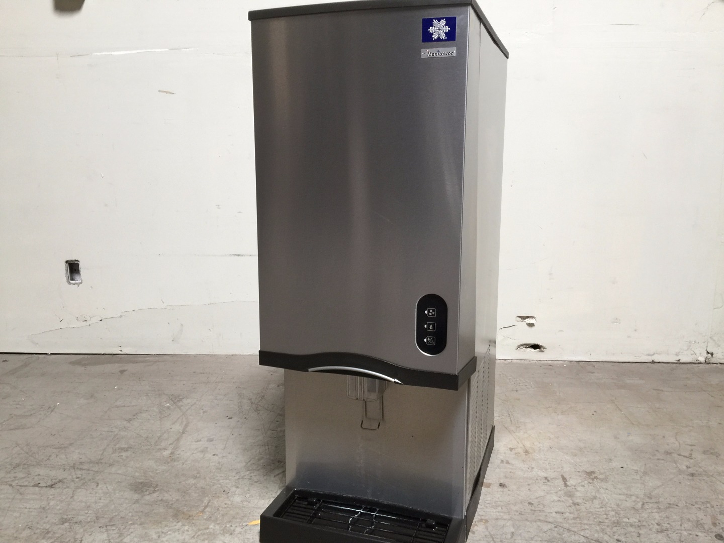 Used Manitowoc 2013 Rns 20a 161 Countertop Nugget Ice Maker W