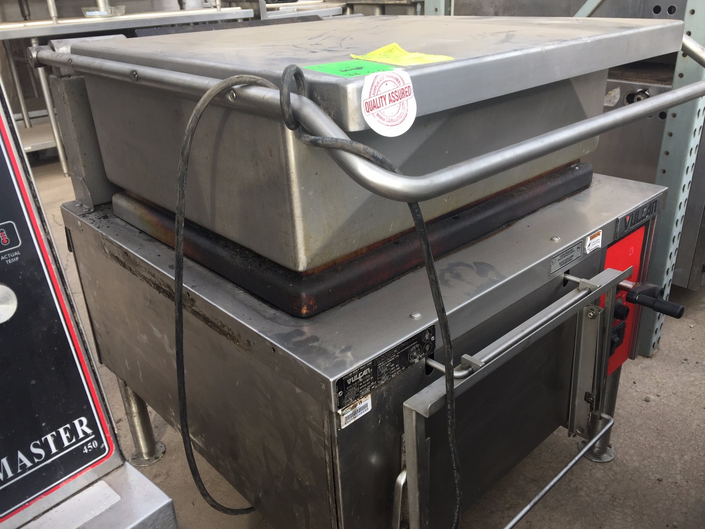 Used Vulcan VG30 Gas 30 Gallon Manual Tilt Braising Pan / Skillet